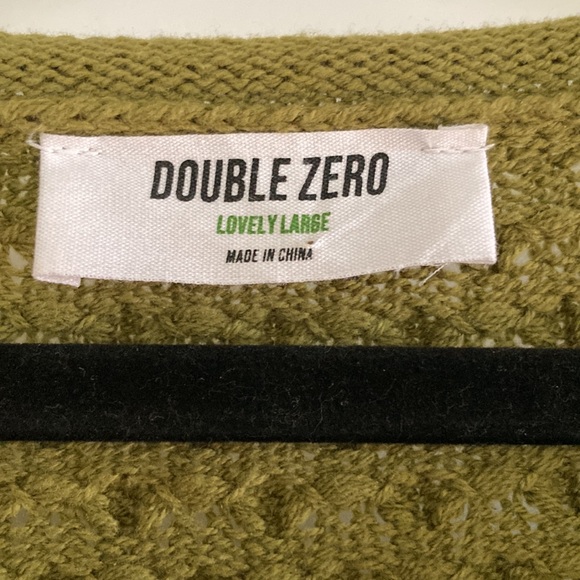 Sweater - Picture 2 of 5